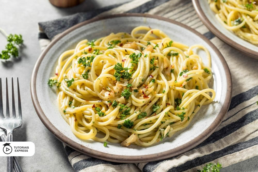 macarrao-alho-e-oleo.